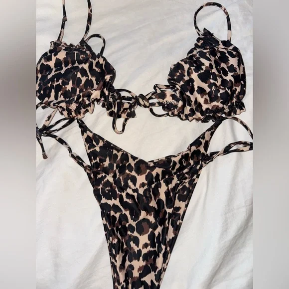 Leopard print Miami Boutique high cut leg Bold Brown and Black padded Bikini set - Picture 3 of 8